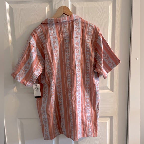 Rip Curl Topanga Short Sleeve Button Up Beach Vacay Shirt Coral - Picture 8 of 9